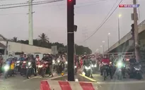 Ùn tắc giao thông tại cửa ngõ phía đông TP Hồ Chí Minh