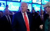 Tổng thống Mỹ Trump sa thải ít nhất 17 thanh tra viên liên bang độc lập