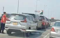 Tai nạn liên hoàn giữa 4 ô tô, cao tốc TP Hồ Chí Minh - Long Thành - Dầu Giây ùn tắc kéo dài