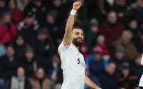 Liverpool giữ chắc ngôi đầu Ngoại hạng Anh