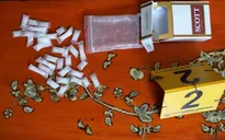 Bắt quả tang đối tượng tàng trữ ma túy đá trong nhà