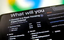 Google chính thức trình làng mô hình AI mạnh nhất tới tất cả người dùng