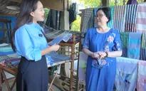 Việt Nam 365 ngày thú vị: MC Hà Pu hào hứng với trải nghiệm trở thành nghệ nhân dệt khăn