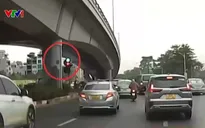 Nhiều biển báo, đèn tín hiệu giao thông “bẫy” người đi đường