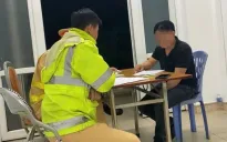 Lái xe đi ngược chiều trên cao tốc Nội Bài - Lào Cai bị xử phạt 35 triệu đồng