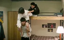 Cha tôi, người ở lại - Tập 2: Em gái lớn vẫn đòi ngủ chung phòng, 2 anh xử trí mạnh tay