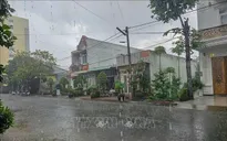 Xuất hiện mưa trái mùa giải nhiệt cho thành phố Cần Thơ