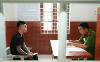 Đòi nợ bất thành, thanh niên hành hung và lấy tài sản của người bán vé số