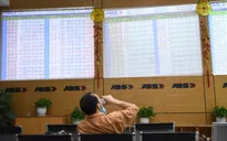 VN-Index chưa thể vượt 1.300 điểm