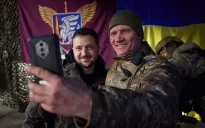 Tỷ lệ ủng hộ đối với Tổng thống Ukraine Zelensky sau nhiều tranh cãi