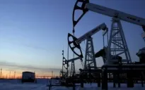 Giá dầu WTI vẫn “mắc kẹt” dưới mốc 70 USD/thùng