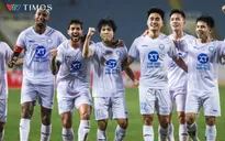 Ảnh: Đánh bại Thể Công Viettel, Nam Định xây chắc ngôi đầu