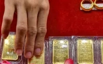 Giá vàng giảm hơn 2 triệu đồng sau nửa tháng
