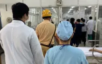 CSGT TP Hồ Chí Minh dẫn đường đưa xe chở bệnh nhân nguy kịch vào đi cấp cứu