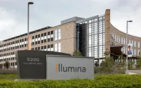 Đáp trả thuế quan của Mỹ, Trung Quốc cấm nhập khẩu máy giải trình tự gen của Illumina