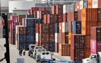 Canada duy trì thuế quan với hàng hóa Mỹ