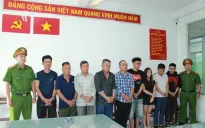 Khởi tố 9 người trong vụ khiêng quan tài diễu phố ở TP Hồ Chí Minh