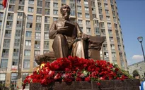 Quảng trường ở Saint Petersburg (Nga) được mang tên Hồ Chí Minh