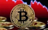 Giá Bitcoin trượt dài