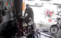 Xe máy không làm chủ tốc độ gây tai nạn