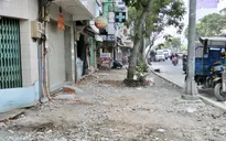 Người dân TP Hồ Chí Minh phấn khởi khi hàng chục tuyến vỉa hè được nâng cấp