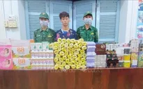 Bắt đối tượng vận chuyển mỹ phẩm, thuốc tân dược trái phép qua biên giới