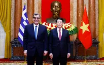 Chủ tịch nước Lương Cường tiếp Đại sứ các nước trình Quốc thư