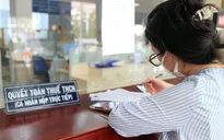 "Thắt lưng buộc bụng" vẫn phải đóng thuế: Đã đến lúc điều chỉnh mức giảm trừ gia cảnh?