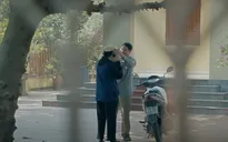 Những chặng đường bụi bặm - Tập 10: Ông Nhân sững người khi thấy vợ được người đàn ông khác chăm sóc