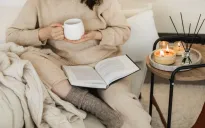 Đọc sách liệu pháp chữa lành tâm hồn giữa cuộc sống hiện đại