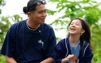 Cha con vạn dặm: Anh tài Kiên Ứng lần đầu tiên trải nghiệm văn hóa miền Tây cùng con gái
