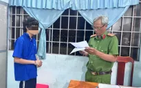 Bắt khẩn cấp thiếu niên sát hại 2 mẹ con ở Vĩnh Long