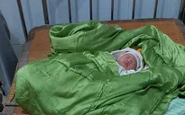 Quảng Bình: Phát hiện một bé gái khoảng 10 ngày tuổi bị bỏ rơi