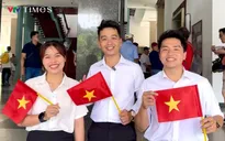 Người dân háo hức chờ đón lễ diễu binh, diễu hành dịp 30/4