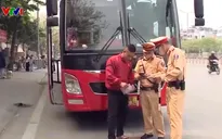 CSGT Hà Nội tăng cường tuần tra, ghi hình xử lý xe khách vi phạm