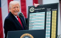 Ông Trump hoãn áp thuế 90 ngày, tăng thuế với Trung Quốc lên 125%