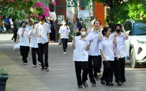 Cần thêm 8.200 tỉ đồng để miễn học phí cho học sinh cả nước