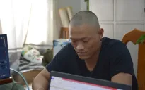 Khởi tố nhóm đối tượng tổ chức đá gà ăn tiền, thu giữ hơn 250 triệu đồng