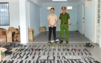 Phá đường dây làm giả con dấu, tài liệu và mua bán vũ khí thô sơ quy mô lớn