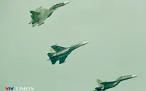 "Hổ mang chúa" Su-30MK2 bay lượn trên bầu trời, chuẩn bị cho Đại lễ 30/4