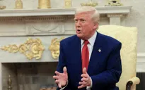 Ông Trump miễn thuế đối ứng cho điện thoại, máy tính và chip