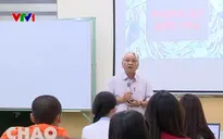 Cựu thanh niên xung phong miệt mài dạy học, truyền đạt kiến thức cho lớp trẻ