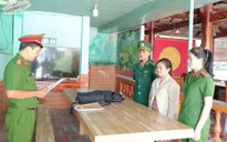 Tiếp nhận 21 công dân từ Campuchia, phát hiện “nữ quái” trốn truy nã