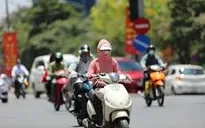 Bắc Bộ ngày nắng nóng, chiều tối và đêm có mưa rào, dông vài nơi