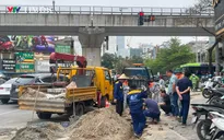 Hà Nội xén vỉa hè, thu hẹp dải phân cách để “gỡ nút” ùn tắc