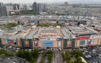 "Siêu thị thế giới" Nghĩa Ô trước cơn bão thuế quan