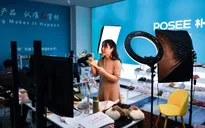 Cơn bão livestream 700 tỷ USD và sự thật đằng sau những KOL thổi phồng doanh số