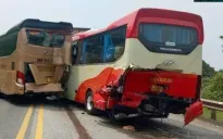 Tai nạn liên hoàn trên cao tốc Nội Bài - Lào Cai khiến 3 người bị thương