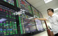 VN-Index đảo chiều, thanh khoản giảm mạnh