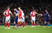 Dembele tỏa sáng, PSG khuất phục Arsenal ngay trên sân Emirates